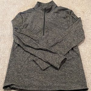 Men’s Lululemon quarter zip sweatshirt size small